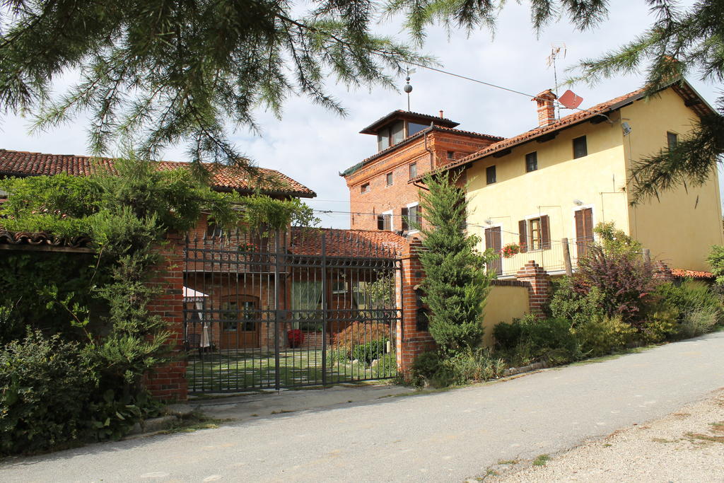 Il Palazzetto Villa Clavesana Exteriör bild